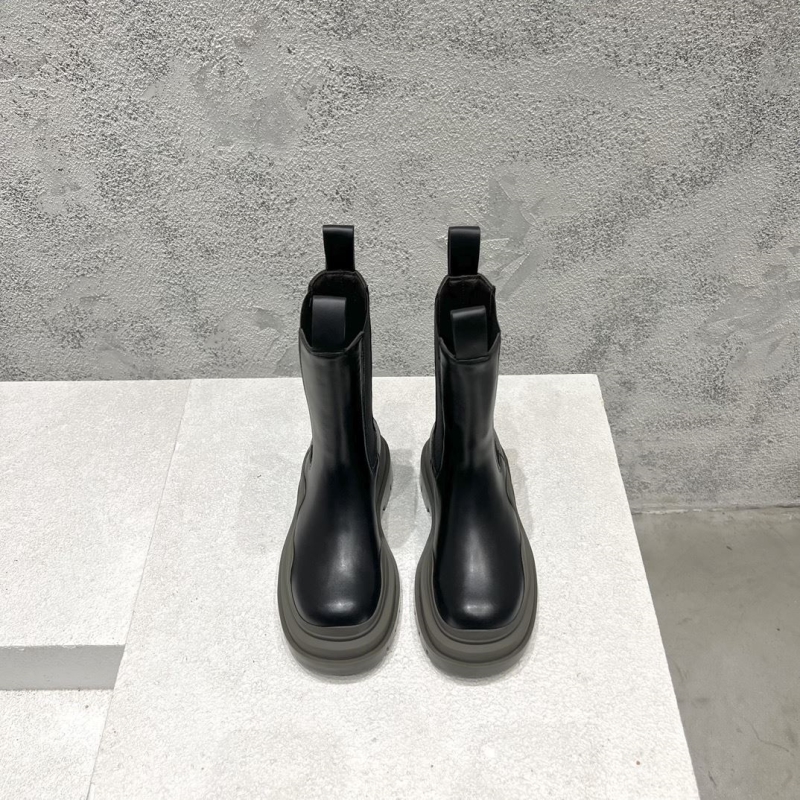 bo*te*ga Ve*ne*ta boots